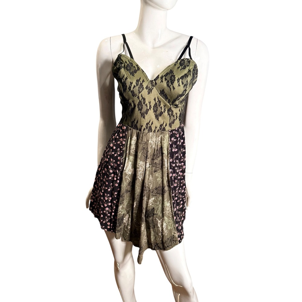 Thorn & Fable Green Lace Patchwork Floral Mini Dress M strappy corset Fairycore